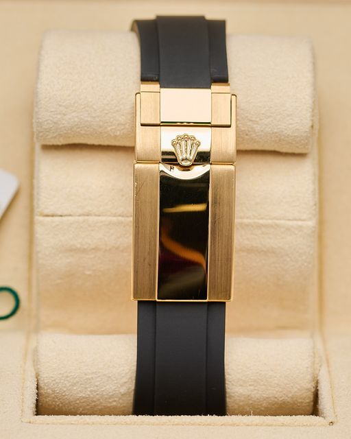 Rolex Daytona 116518 LN Image 4